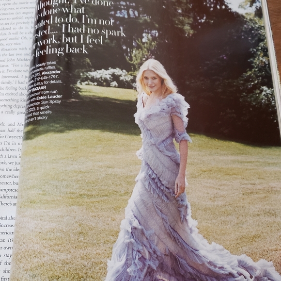 Harper's Bazaar Fall Sept 2006 Gwyneth Paltrow - Picture 8 of 9